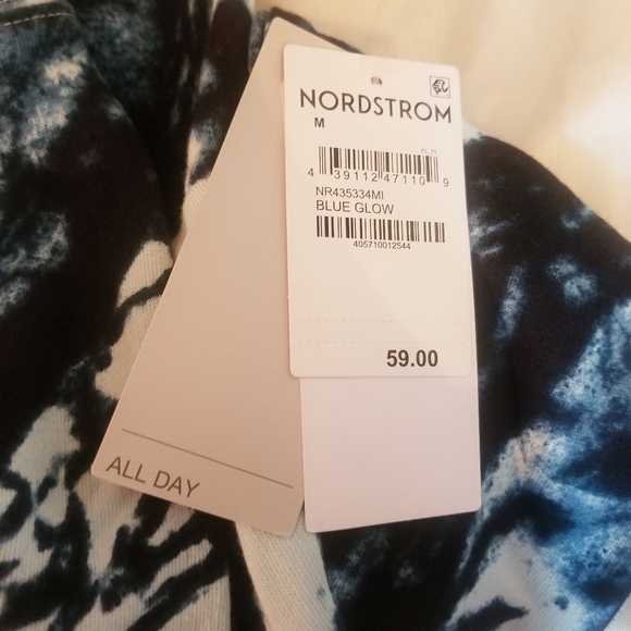 Zella Blue Glow All Day Sweatshirt NWT Sz M - Picture 4 of 5